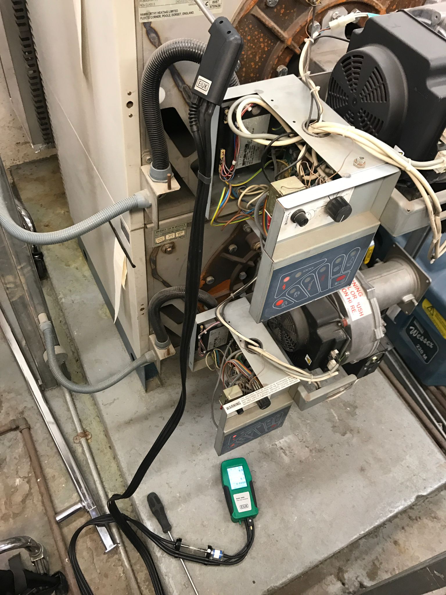 gas safe registered engineer near me Cobham, KT11